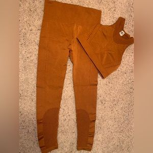 Joy Lab rust workout set